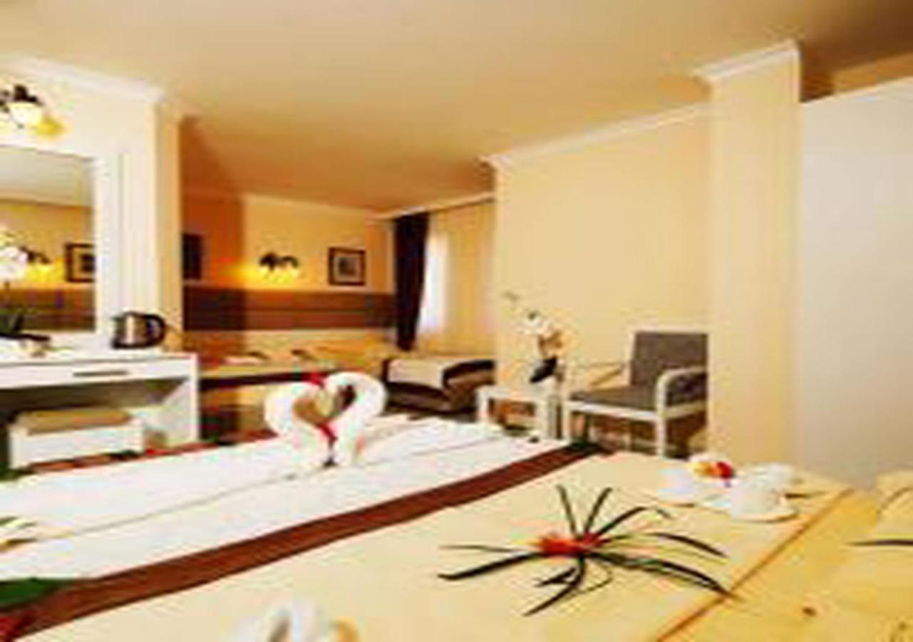 Miramor Hotel & Spa Antalya Bagian luar foto A room at the hotel