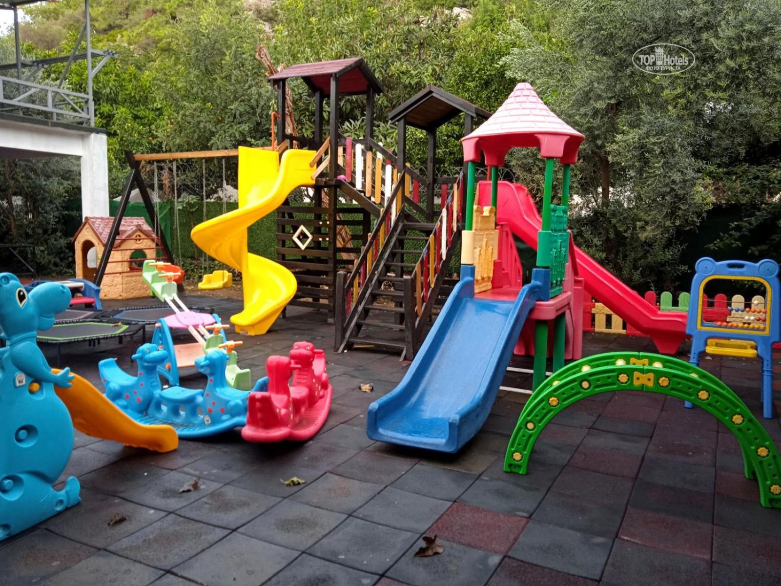 Miramor Hotel & Spa Antalya Bagian luar foto Playground in a school